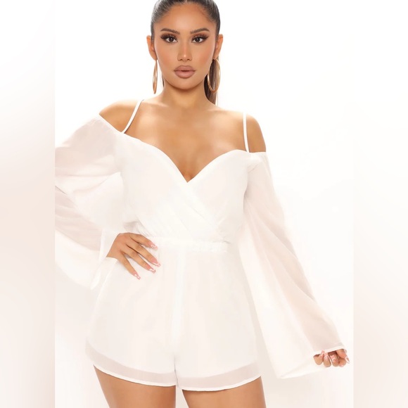 Fashion Nova Pants - NWT Fashion Nova Romper in white size S